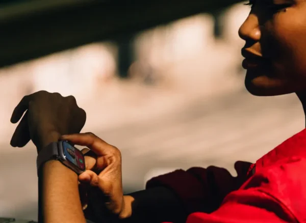 Apple Watch Series 11 GPS 42mm - Jet Black AI Black SB S/M